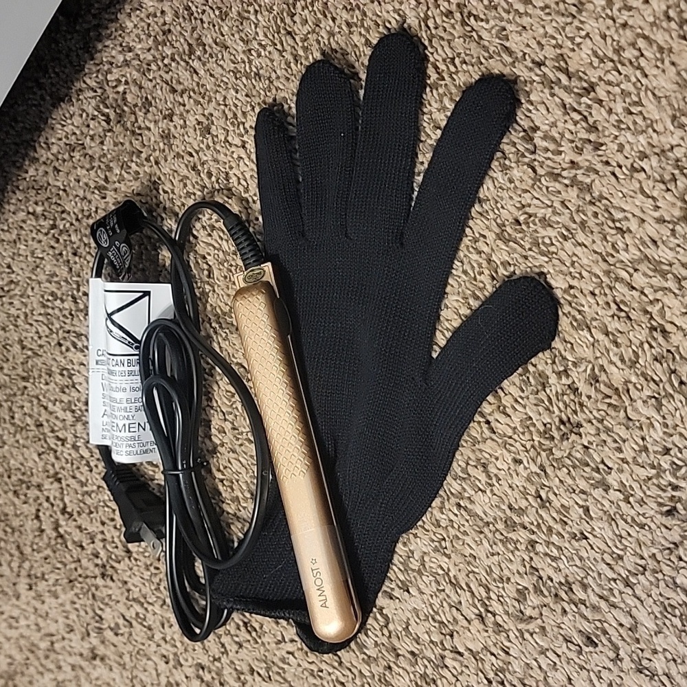 MINI Almost Famous straightener.